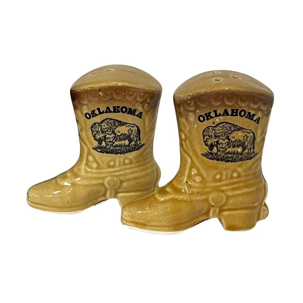 Vintage Oklahoma Cowboy Boots Salt Pepper Shakers Bison Western Rustic Souvenir‎